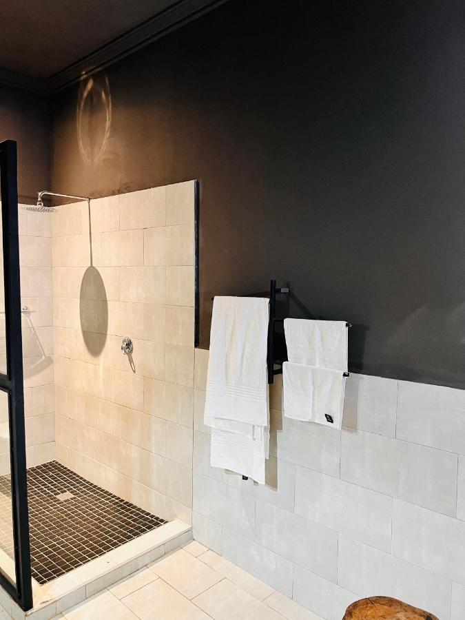 The Shed Venue & Boutique Hotel リロングウェ エクステリア 写真